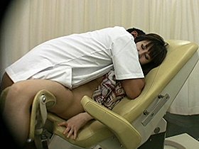 中出し産婦人科 医者に種付けされた人妻 衝撃盗撮　サンプル画像02